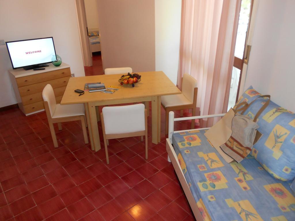 Appartamenti Vacanza Albatros Линяно Сабиадоро Екстериор снимка